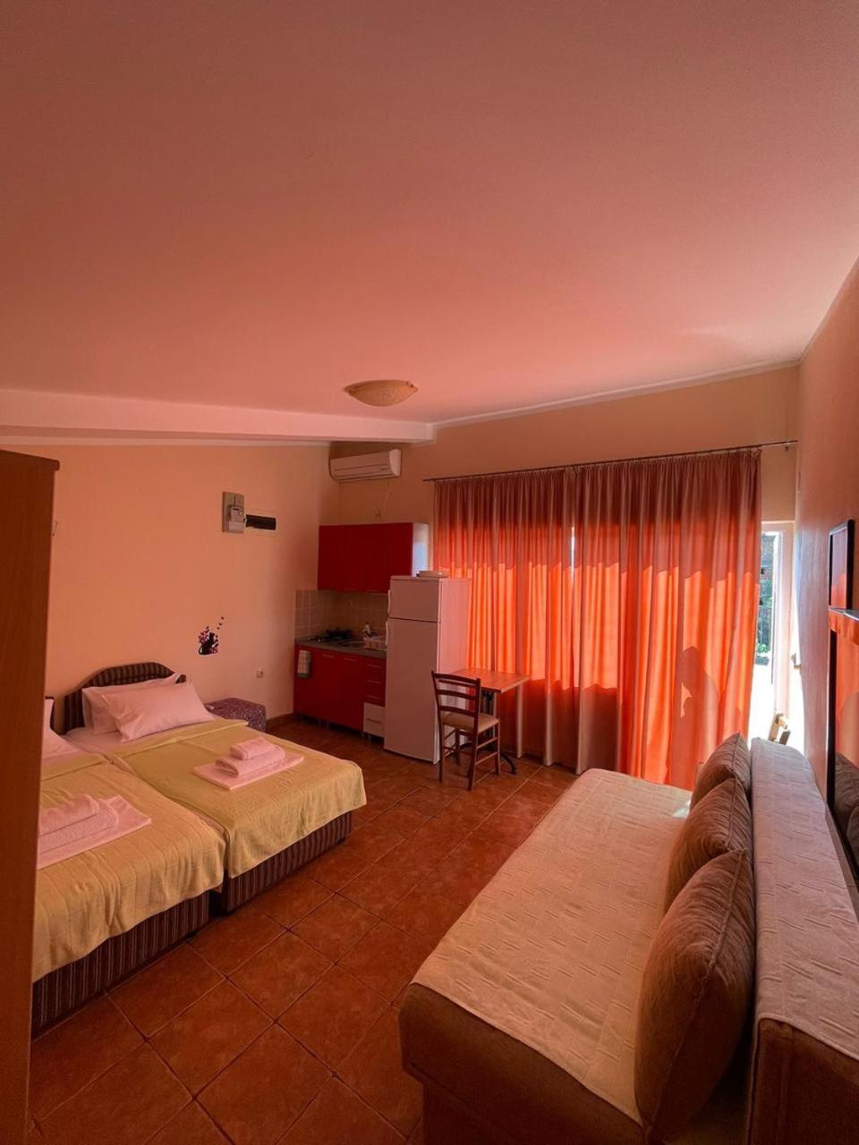Apartments Villa-G Lustica Tivat Exterior photo