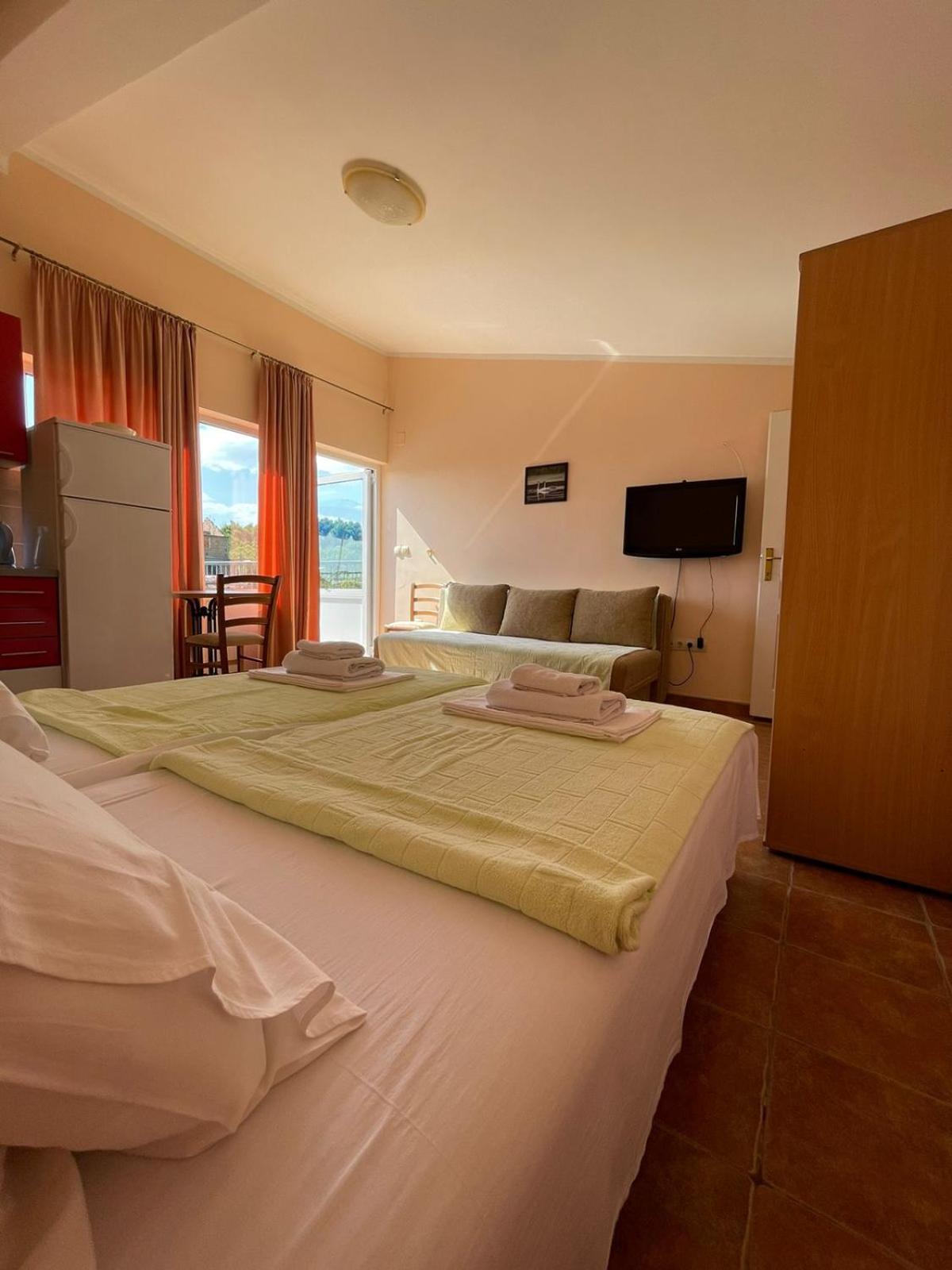 Apartments Villa-G Lustica Tivat Exterior photo