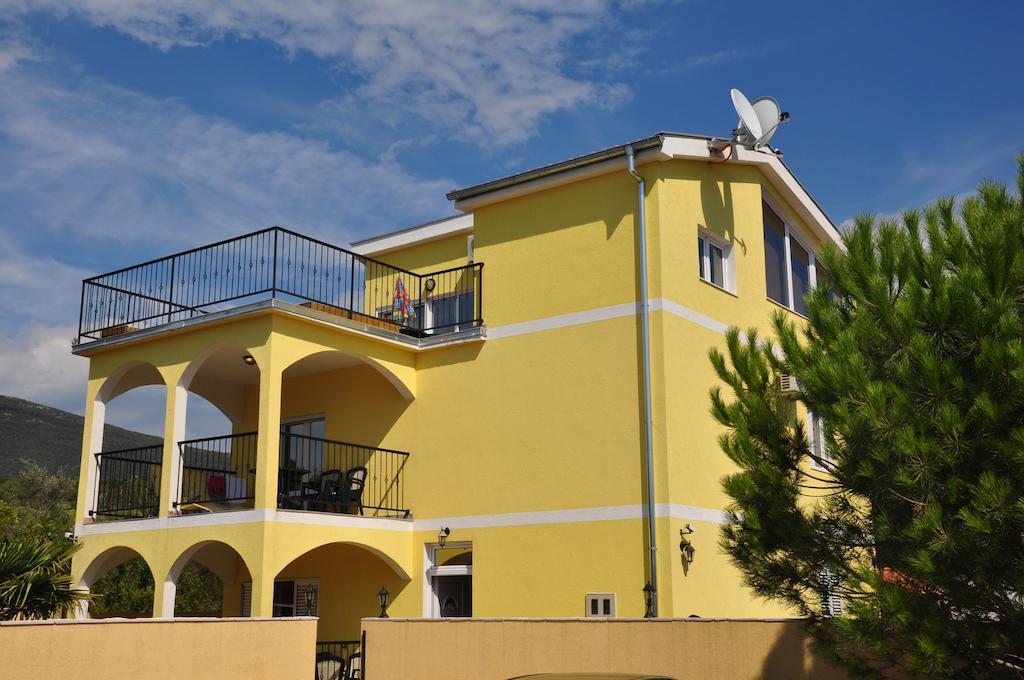 Apartments Villa-G Lustica Tivat Exterior photo